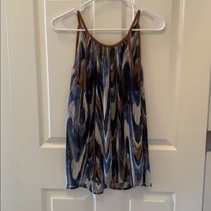 Flowy Tank